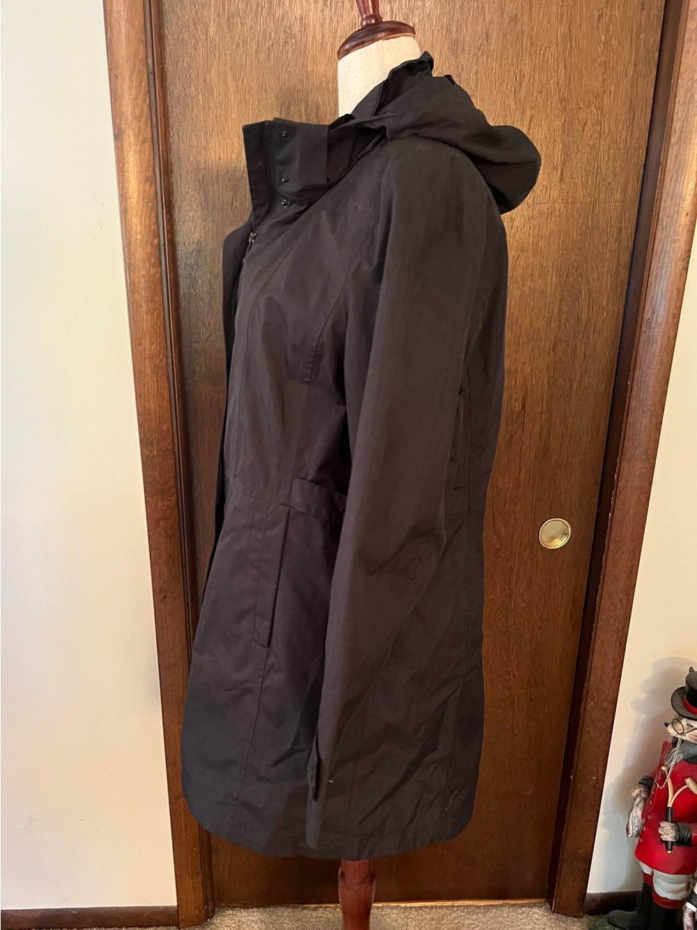 Kirkland Women's XL Unlined Hooded Black Raincoat Jacket - Picture 3 of 7
